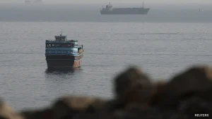 Iran Nears Hormuz Shipping Deal With Oman, Keeps Conditions For US